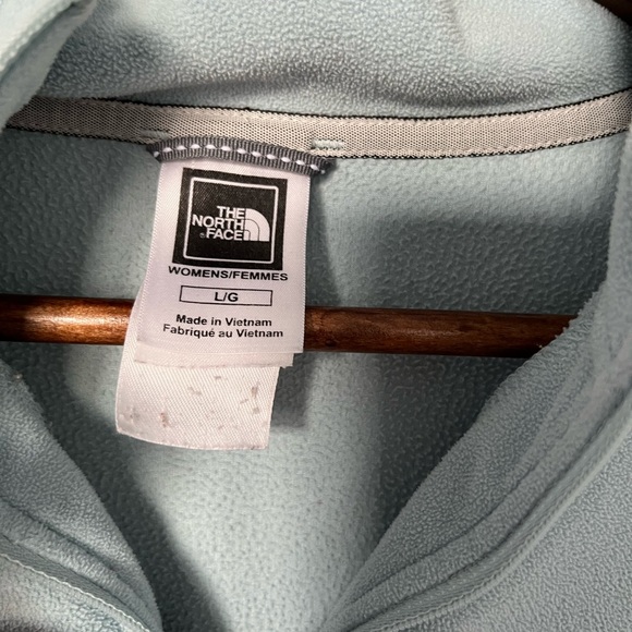 The North Face Women’s Large Fleece 1/4 Zip - light blue - Picture 5 of 10